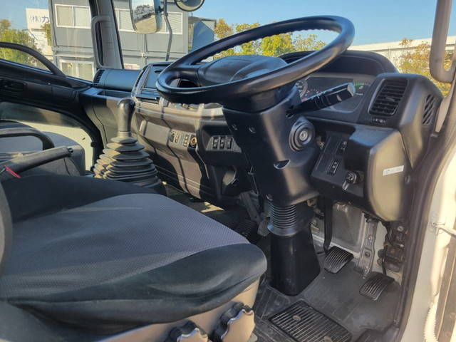 日野レンジャーアルミブロック中型（4t）[写真34]