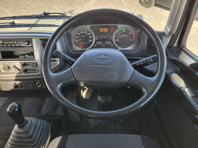 日野レンジャーアルミブロック中型（4t）[写真37]