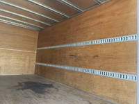 いすゞエルフアルミバン小型（2t・3t）[写真17]