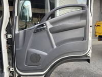 いすゞエルフアルミバン小型（2t・3t）[写真29]