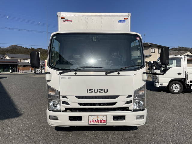 いすゞエルフアルミバン小型（2t・3t）[写真08]