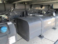 三菱ふそうキャンターアルミウイング小型（2t・3t）[写真12]