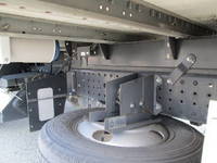 三菱ふそうキャンターアルミウイング小型（2t・3t）[写真15]