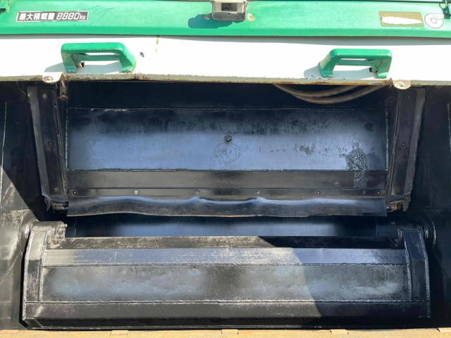 日野デュトロパッカー車（塵芥車）小型（2t・3t）[写真10]