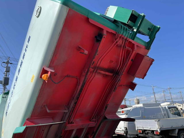 日野デュトロパッカー車（塵芥車）小型（2t・3t）[写真17]