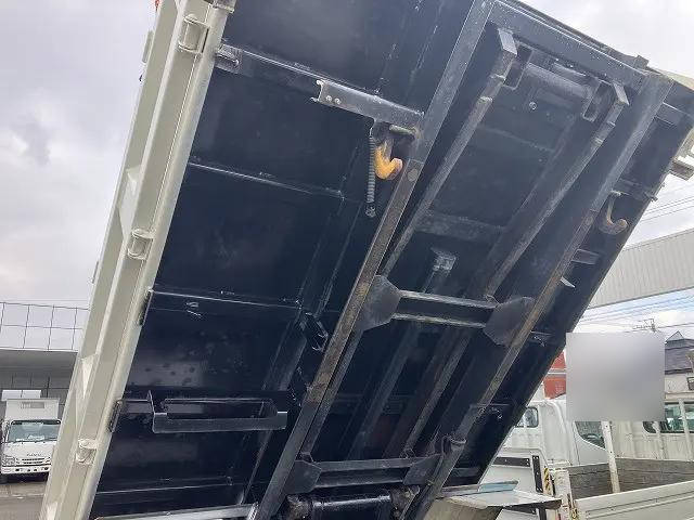 日野デュトロローダーダンプ小型（2t・3t）[写真21]