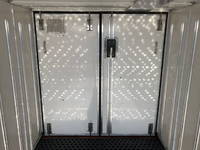 いすゞエルフ冷凍車（冷蔵車）小型（2t・3t）[写真15]