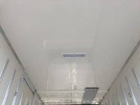 いすゞエルフ冷凍車（冷蔵車）小型（2t・3t）[写真18]