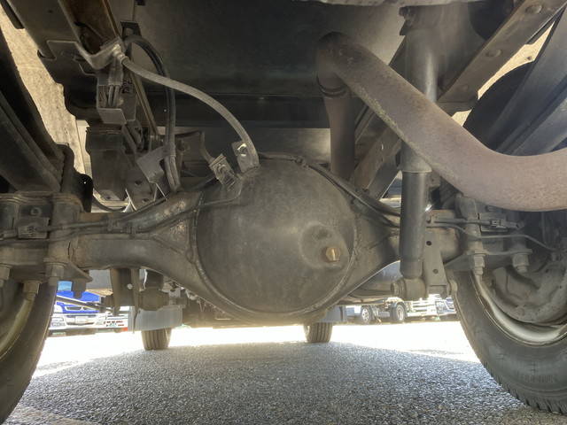 いすゞエルフ冷凍車（冷蔵車）小型（2t・3t）[写真25]