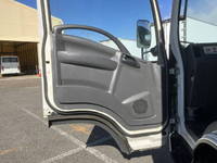 いすゞエルフ冷凍車（冷蔵車）小型（2t・3t）[写真28]