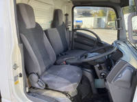 いすゞエルフ冷凍車（冷蔵車）小型（2t・3t）[写真31]