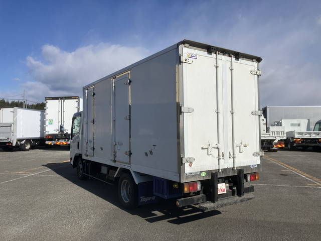 いすゞエルフ冷凍車（冷蔵車）小型（2t・3t）[写真04]