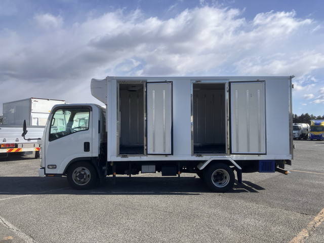 いすゞエルフ冷凍車（冷蔵車）小型（2t・3t）[写真07]