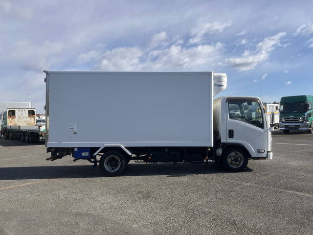 いすゞエルフ冷凍車（冷蔵車）小型（2t・3t）[写真08]