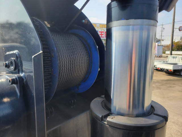 UDトラックスコンドルセーフティクレーン3段増トン（6t・8t）[写真18]