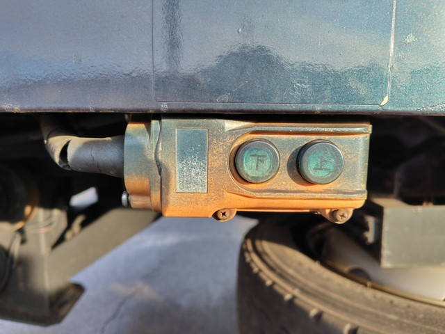 UDトラックスコンドルセーフティクレーン3段増トン（6t・8t）[写真23]