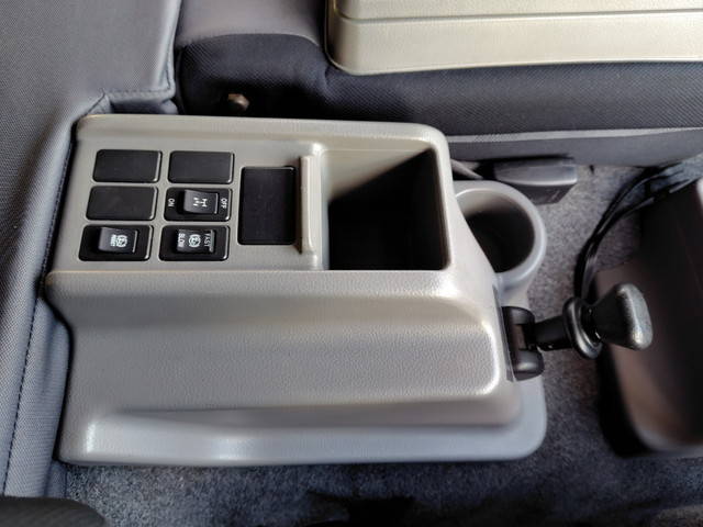 UDトラックスコンドルセーフティクレーン3段増トン（6t・8t）[写真36]