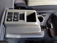 UDトラックスコンドルセーフティクレーン3段増トン（6t・8t）[写真36]