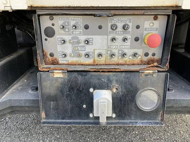 日野デュトロ高所作業車小型（2t・3t）[写真16]