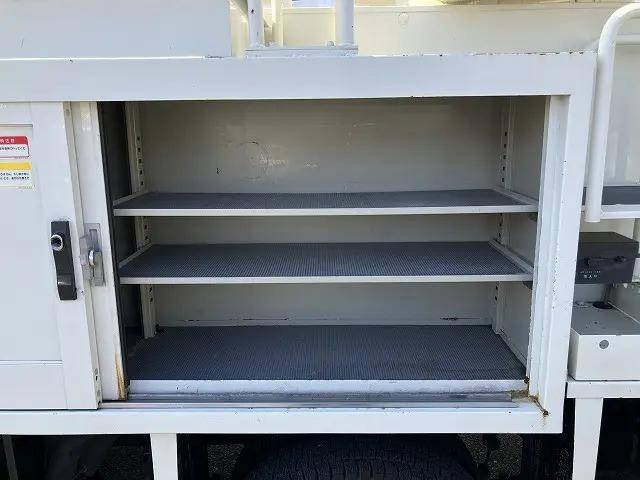 日野デュトロ高所作業車小型（2t・3t）[写真17]