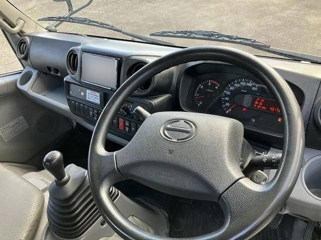 日野デュトロ高所作業車小型（2t・3t）[写真28]