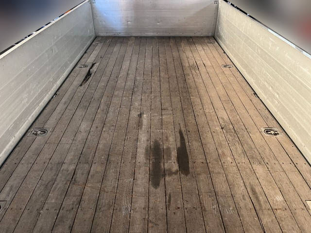 いすゞフォワードクレーン4段中型（4t）[写真13]