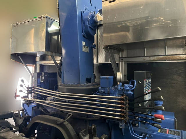 いすゞフォワードクレーン4段中型（4t）[写真20]