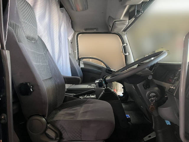 いすゞフォワードクレーン4段中型（4t）[写真33]