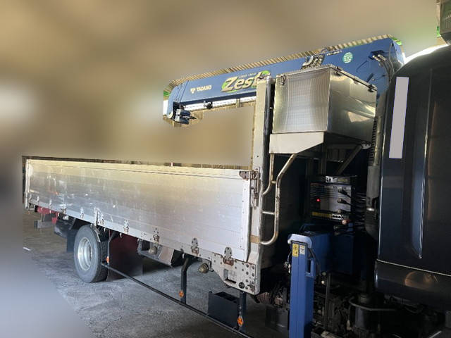 いすゞフォワードクレーン4段中型（4t）[写真05]