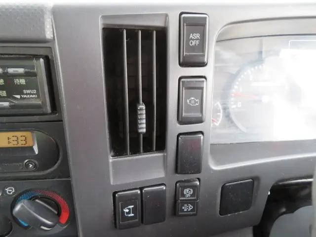 いすゞエルフパッカー車（塵芥車）小型（2t・3t）[写真11]