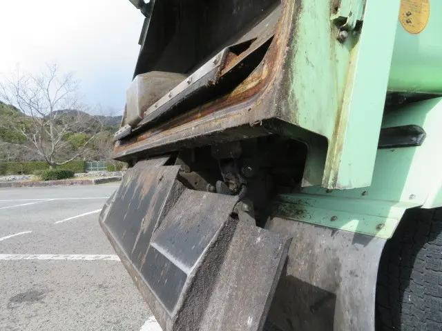 いすゞエルフパッカー車（塵芥車）小型（2t・3t）[写真24]