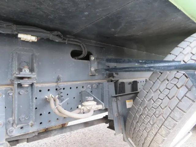 いすゞエルフパッカー車（塵芥車）小型（2t・3t）[写真40]