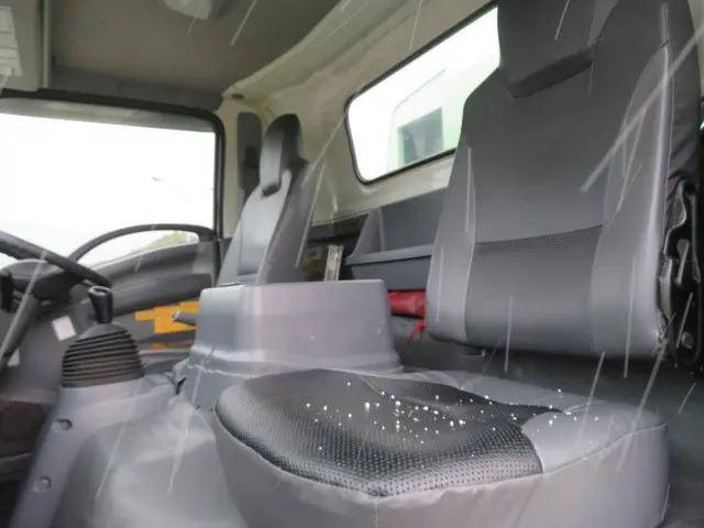 いすゞエルフパッカー車（塵芥車）小型（2t・3t）[写真09]