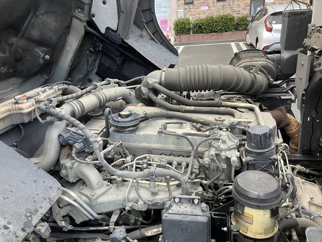 日野プロフィアアルミウイング大型（10t）[写真23]