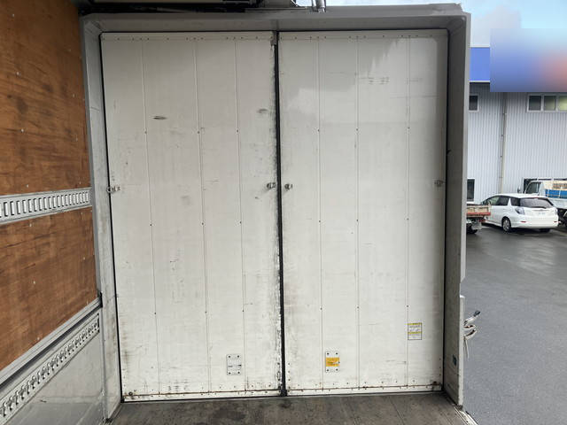 日野プロフィアアルミウイング大型（10t）[写真26]