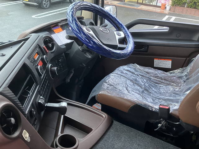 日野プロフィアアルミウイング大型（10t）[写真33]