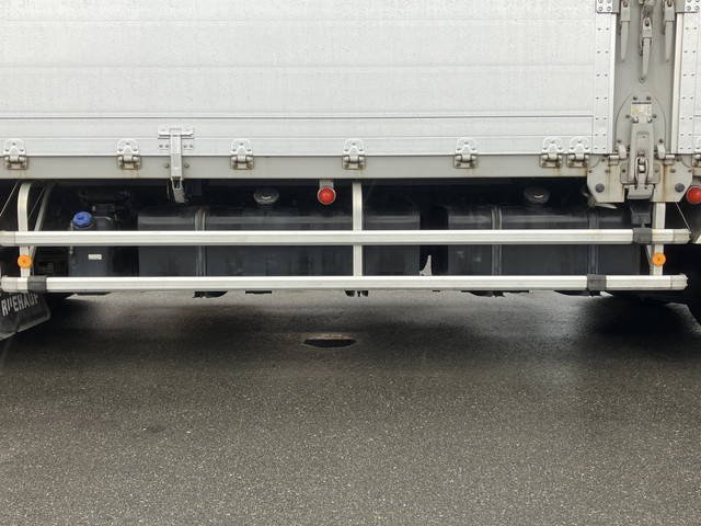 日野プロフィアアルミウイング大型（10t）[写真08]