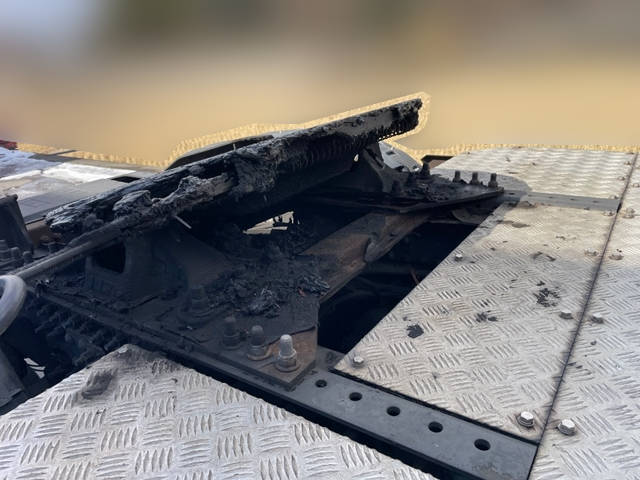 ボルボボルボFHトレーラーヘッド（トラクターヘッド）大型（10t）[写真10]