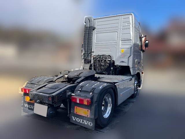 ボルボボルボFHトレーラーヘッド（トラクターヘッド）大型（10t）[写真02]