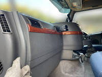 ボルボボルボFHトレーラーヘッド（トラクターヘッド）大型（10t）[写真24]