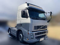 ボルボボルボFHトレーラーヘッド（トラクターヘッド）大型（10t）[写真03]