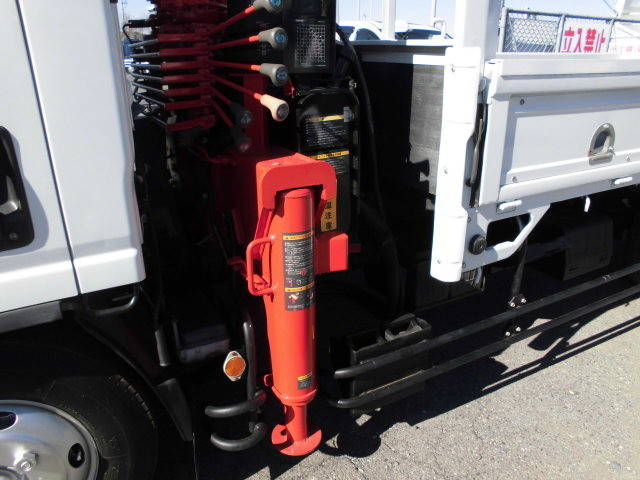 いすゞエルフクレーン4段小型（2t・3t）[写真14]