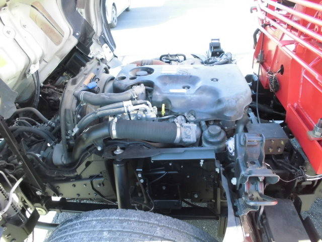 いすゞエルフクレーン4段小型（2t・3t）[写真17]