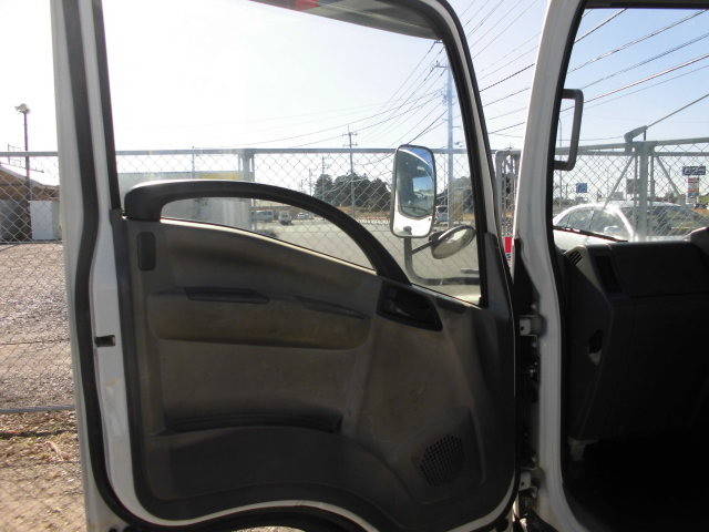 いすゞエルフクレーン4段小型（2t・3t）[写真23]