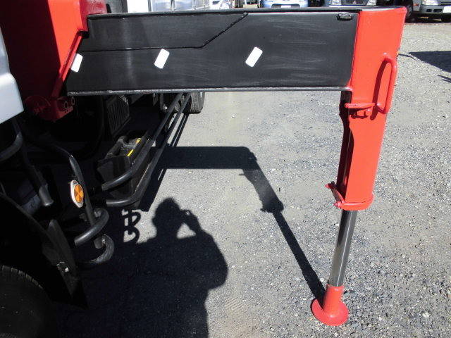 いすゞエルフクレーン4段小型（2t・3t）[写真38]