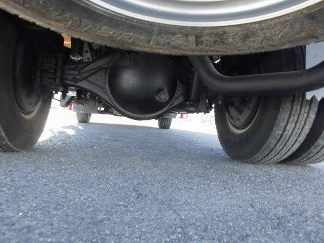 いすゞエルフクレーン4段小型（2t・3t）[写真09]