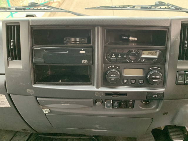 UDトラックスコンドルアルミウイング中型（4t）[写真34]