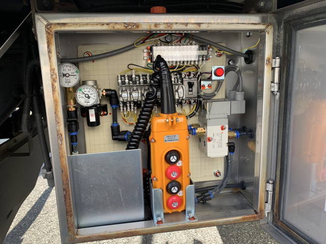 日野プロフィアアルミウイング大型（10t）[写真22]