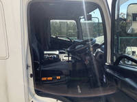 日野プロフィアアルミウイング大型（10t）[写真07]