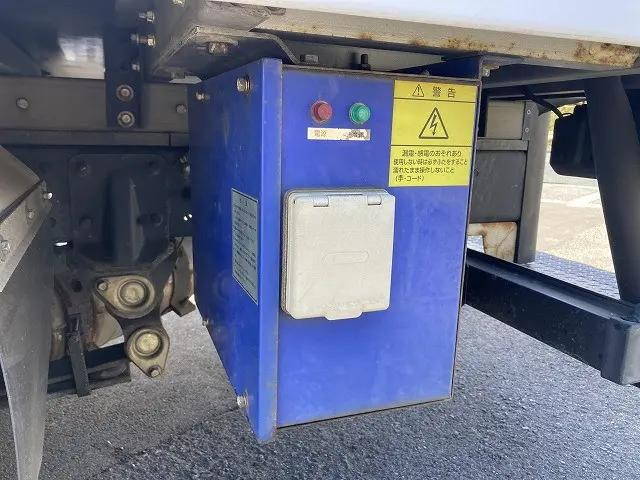 三菱ふそうキャンター冷凍車（冷蔵車）小型（2t・3t）[写真18]